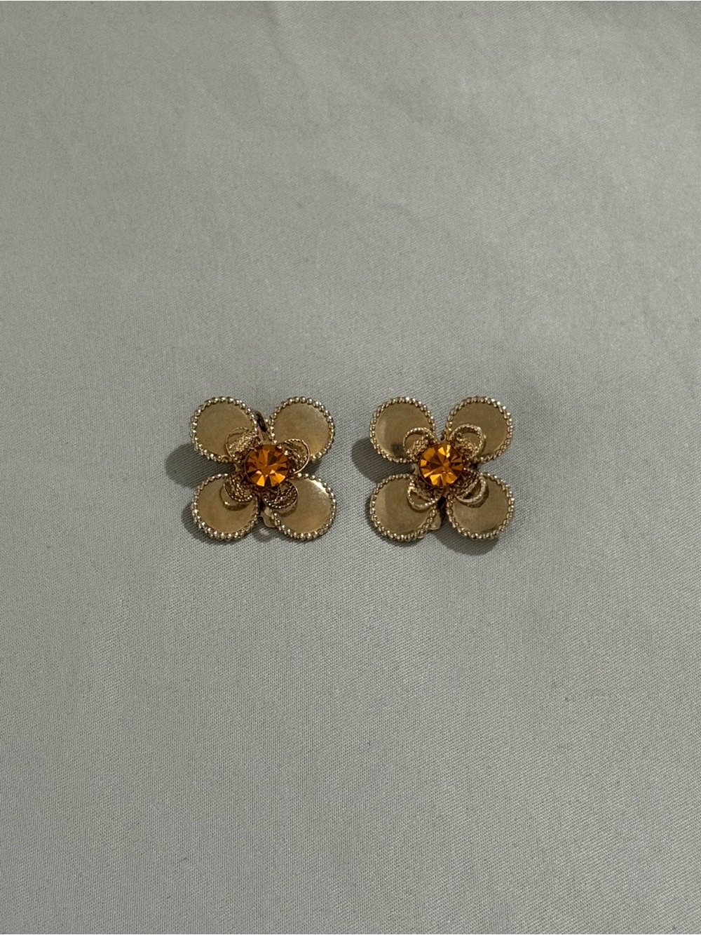 Gold Tone Four-Leaf Clover Flower Clip-On Earrings Amber Rhinestone Center